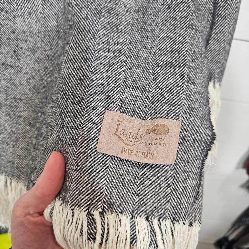 Lands Downunder Black and White Herringbone Throw